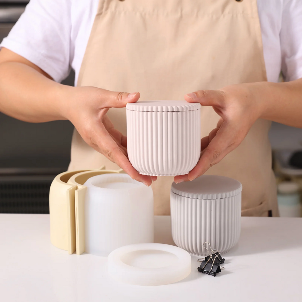 Boowan Nicole: Carousel Ridged Candle Jar Silicone Mould