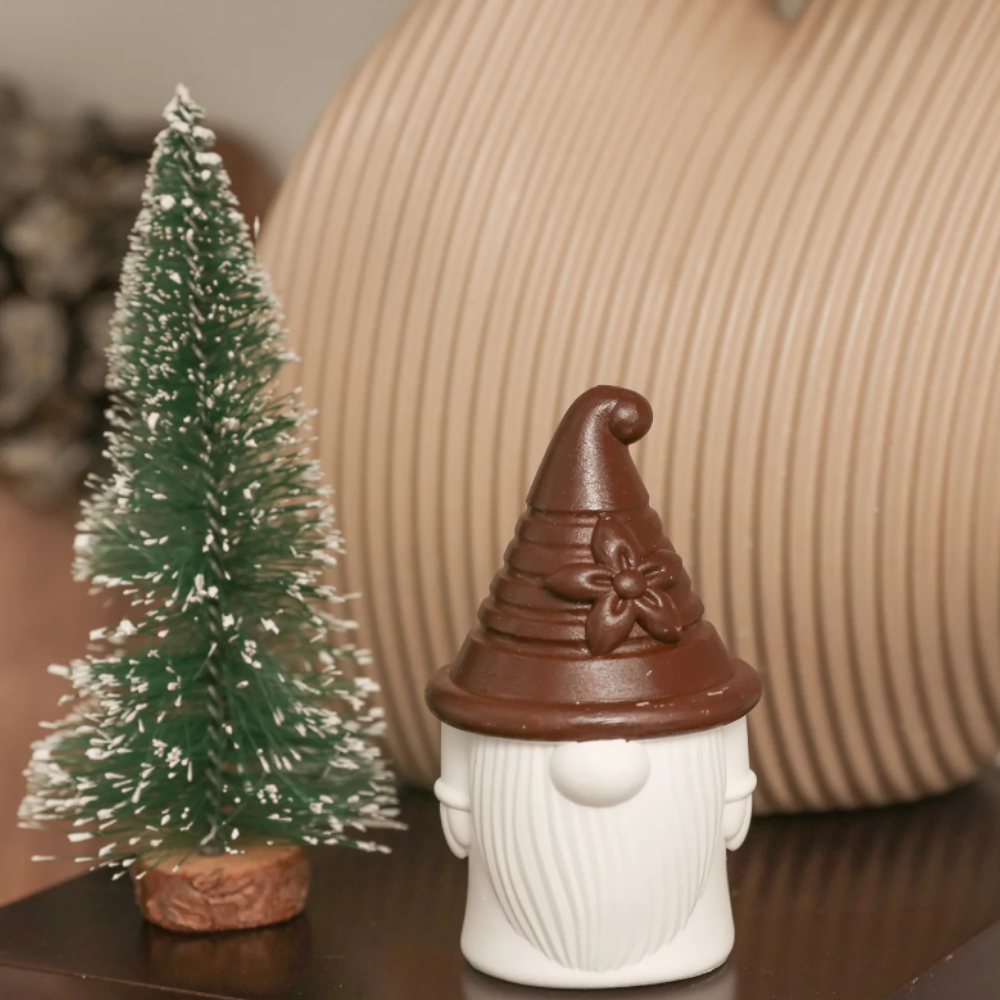 Boowan Nicole: Christmas Hat-tastic Gnome Squad Candle Collection