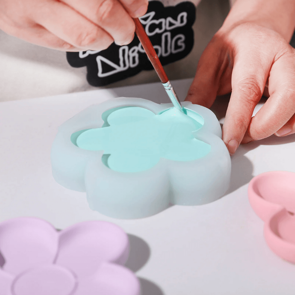Kishkreations X Boowan Nicole: Gentle Flora Blossom Rimmed Tray Silicone Mold - BohriAli.com