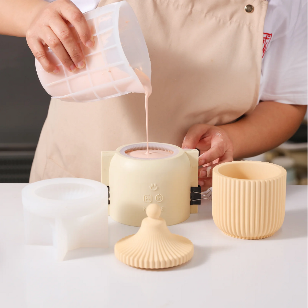 Boowan Nicole: Carousel Ridged Candle Jar (Pointed Lid) with 6 OZ Refill Candle Tin