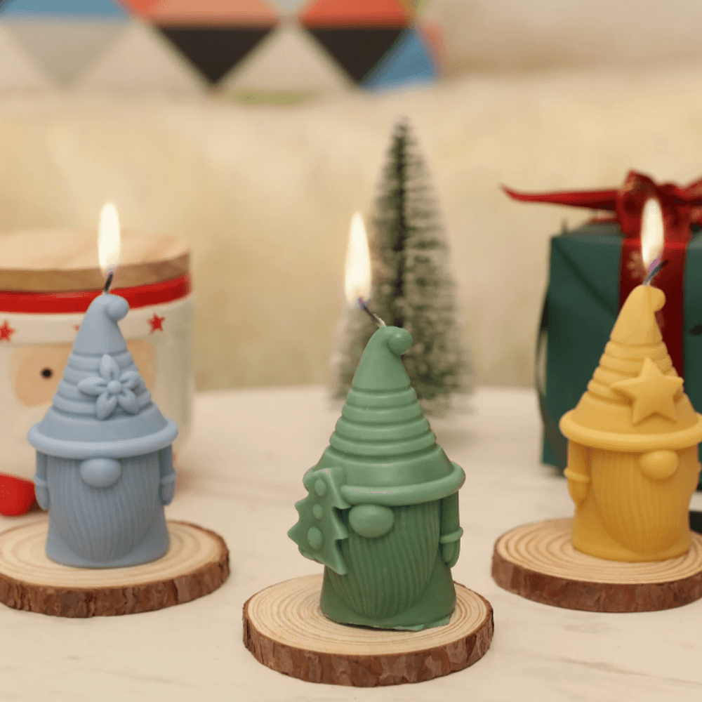 Boowan Nicole: Christmas Hat-tastic Gnome Squad Candle Collection - BohriAli.com