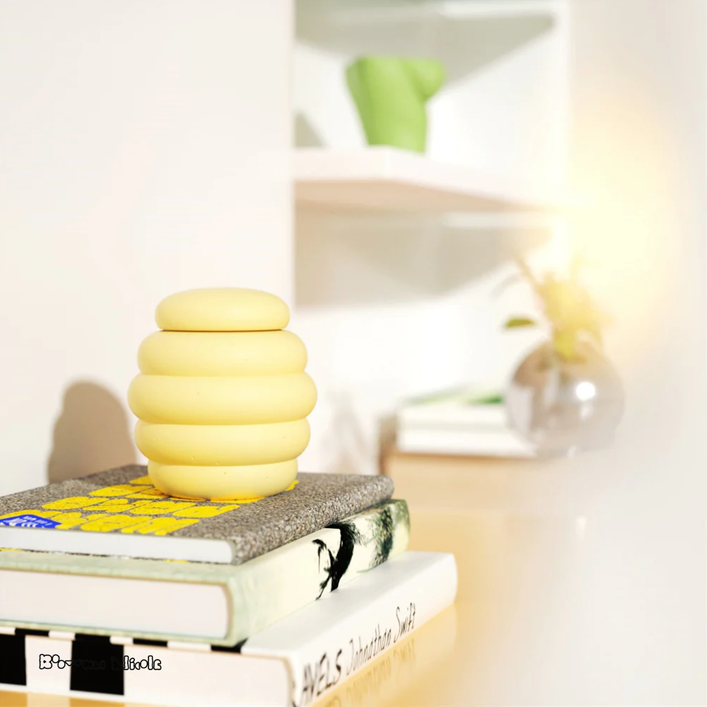 Boowan Nicole: Winnie Beehive Concrete Candle Vessel with Lid Silicone Mould