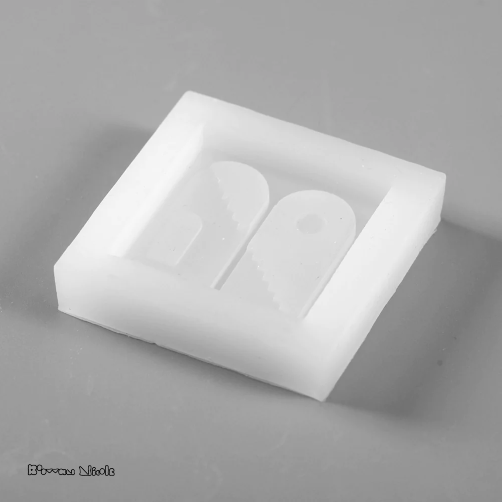 Boowan Nicole: Concrete Fridge Magnet Silicone Mold