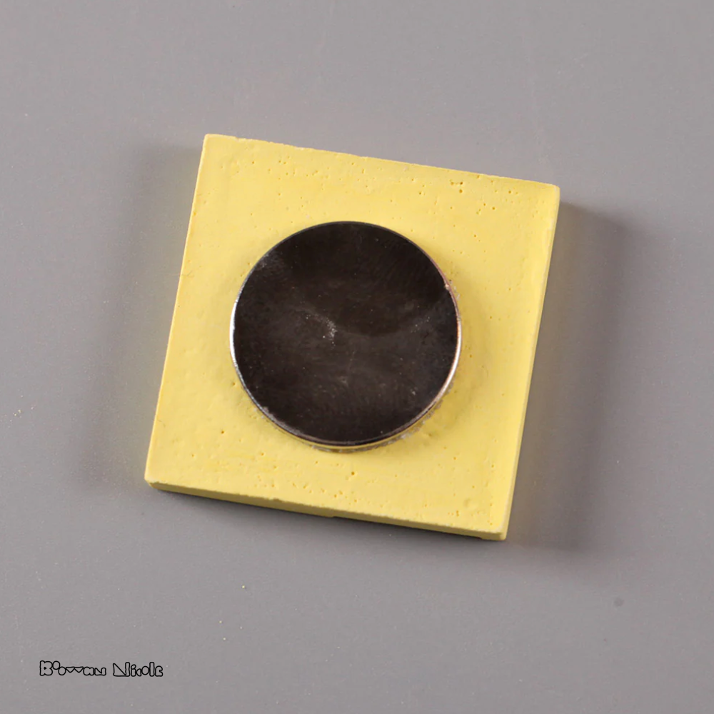 Boowan Nicole: Concrete Fridge Magnet Silicone Mold