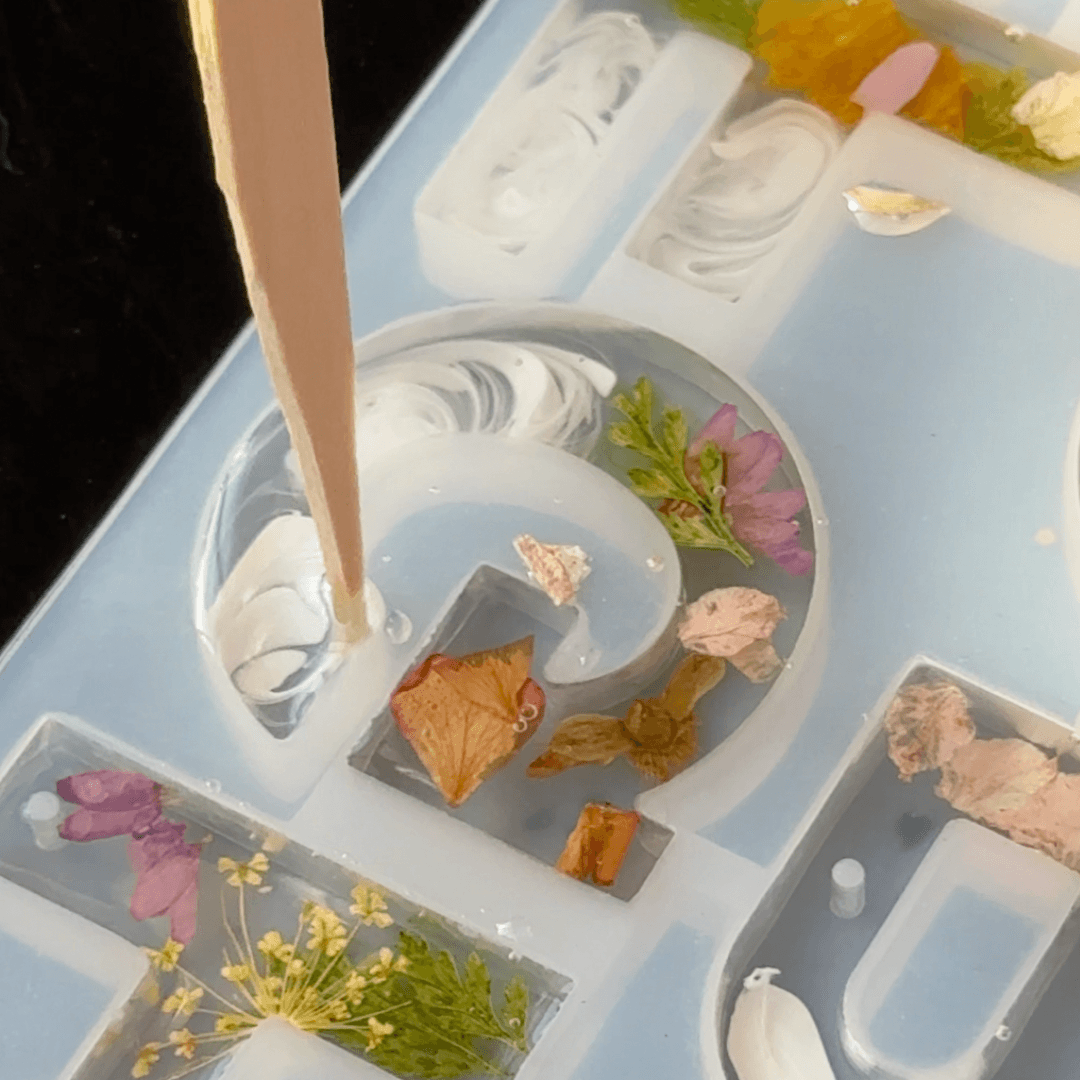 Floral Alphabet Keychains Kit - Day 2 - BohriAli.com