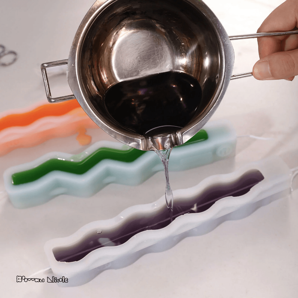 Boowan Nicole: Wave Taper Candle Silicone Mold - BohriAli.com