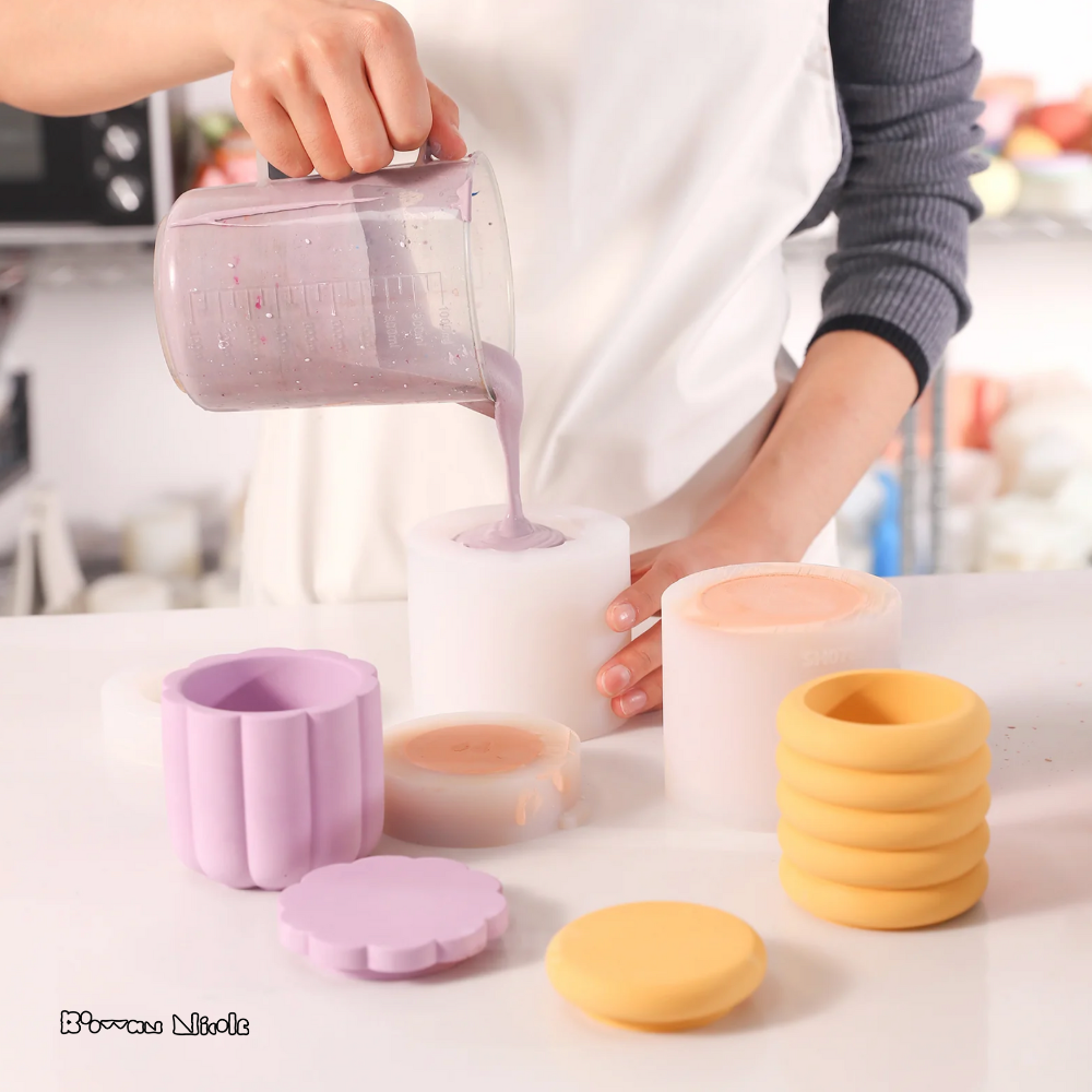 Boowan Nicole: Nicole's Candle Jar with Lid Silicone Mould