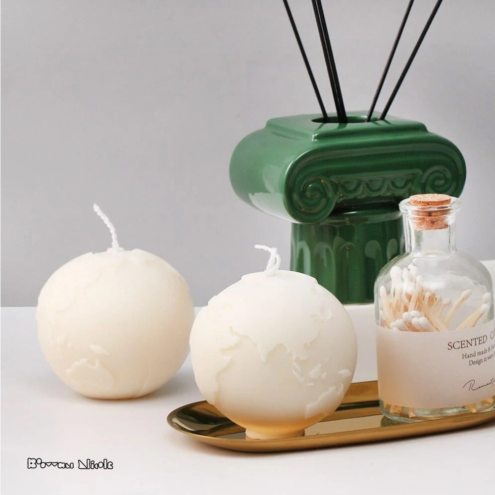 Boowan Nicole: 3D Globe Candle Silicone Mould