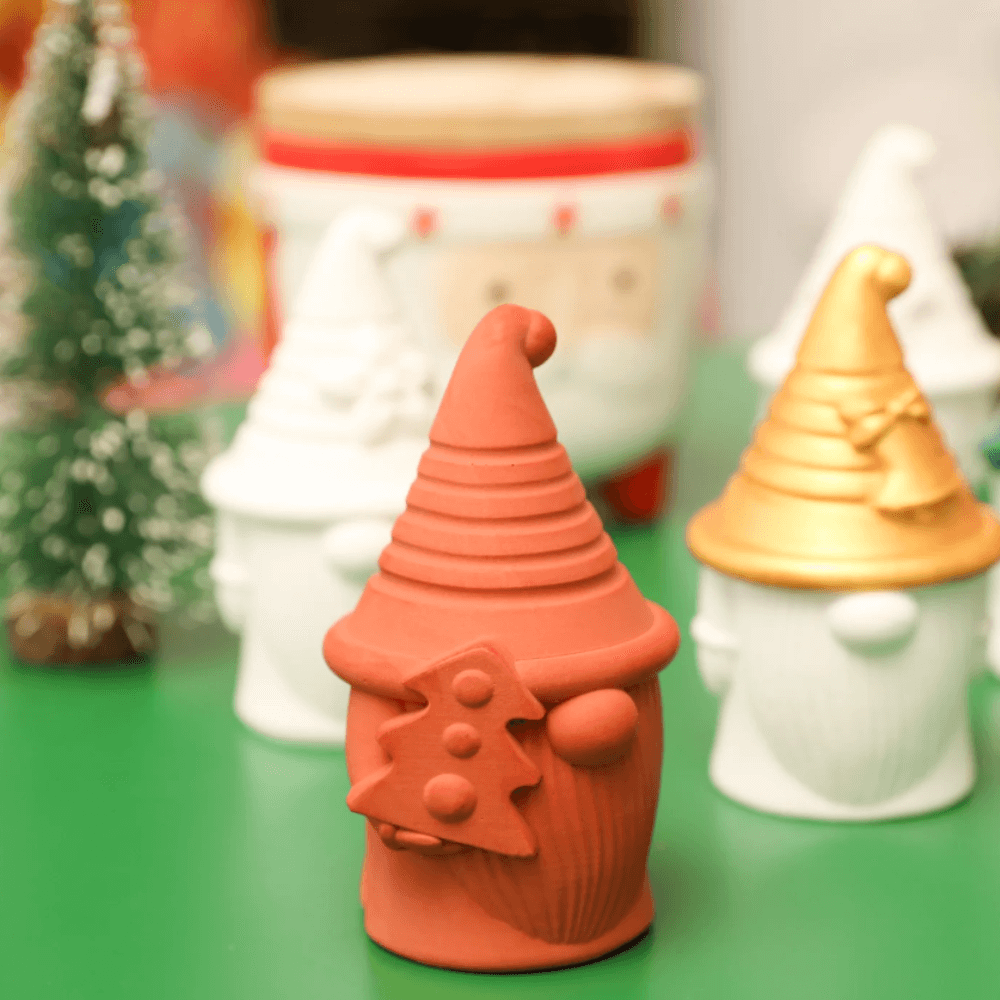 Boowan Nicole: Christmas Hat-tastic Gnome Squad Candle Collection - BohriAli.com