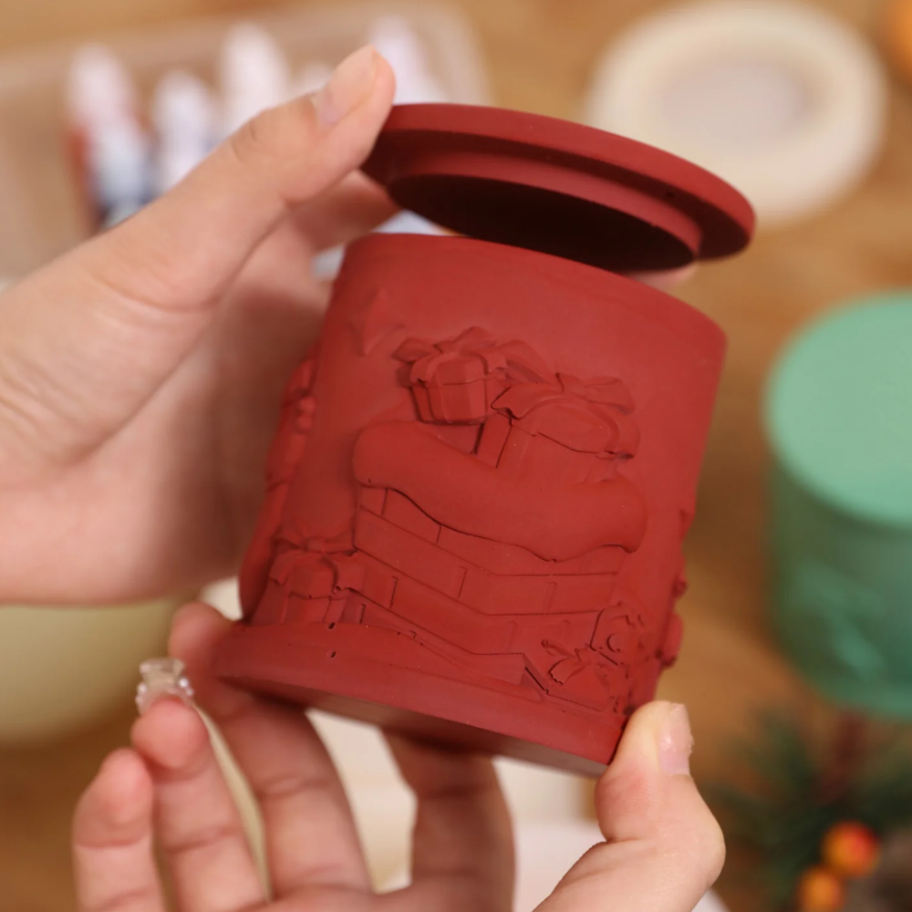 Boowan Nicole: Christmas Themed Candle Jar with Lid Silicone Mould