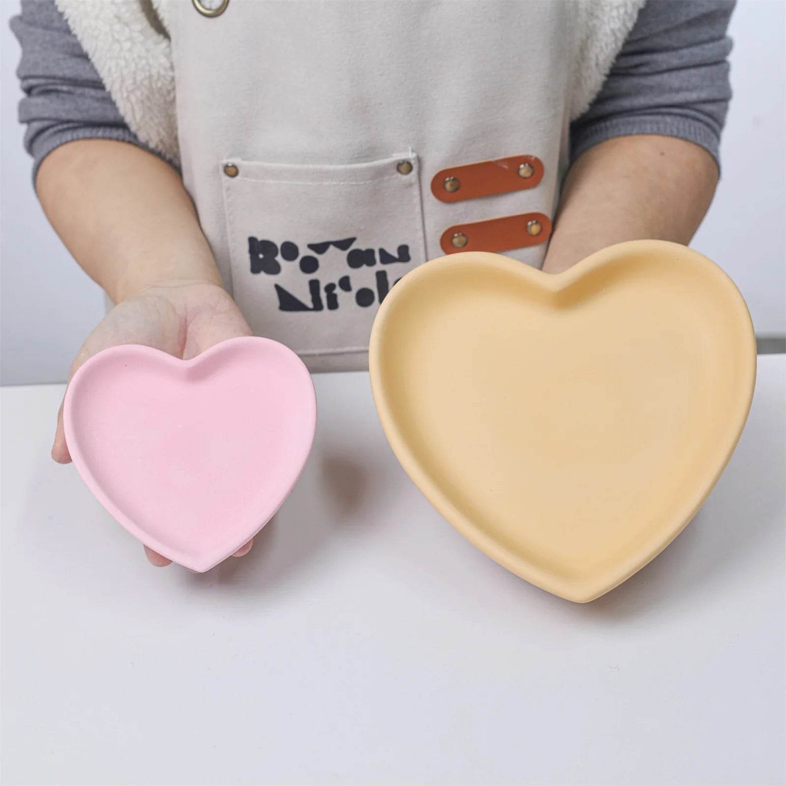 Boowan Nicole: Classic Heart Tray Silicone Mold - BohriAli.com