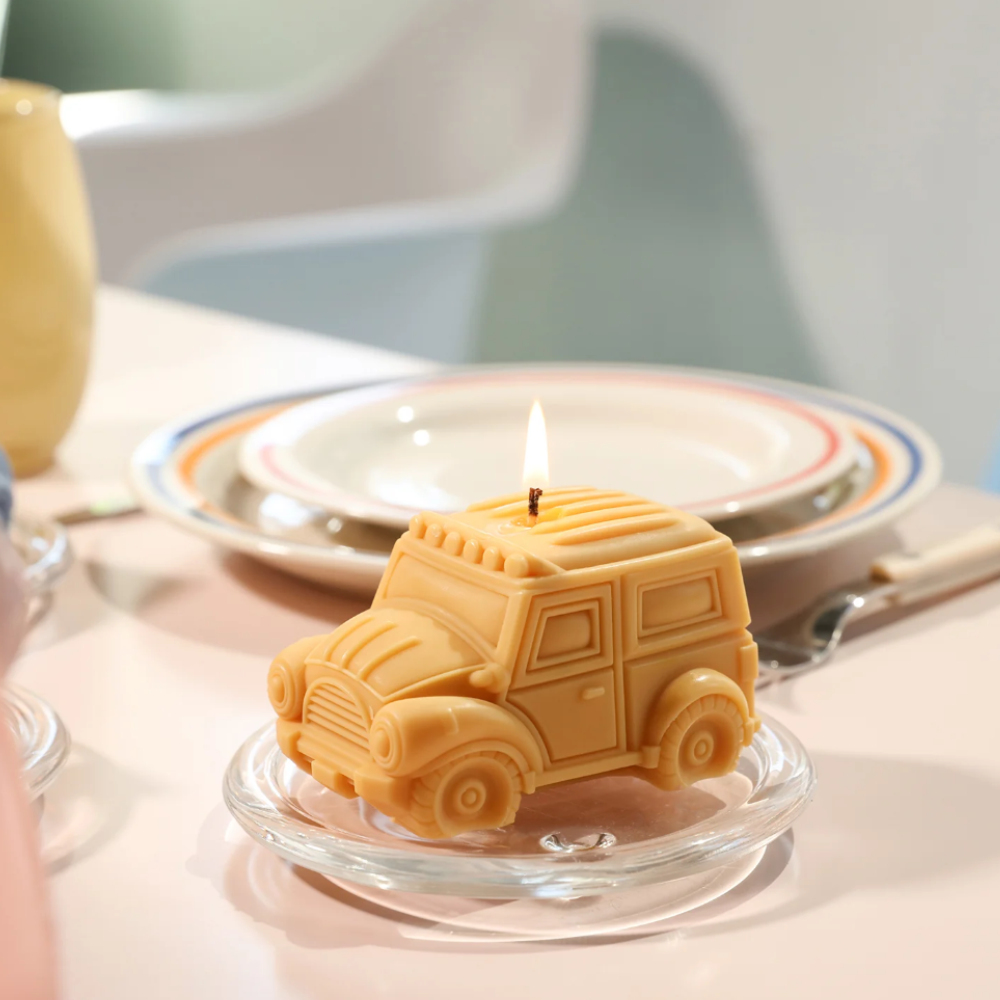 Boowan Nicole: Vintage Off-Road Car Candle Silicone Mould