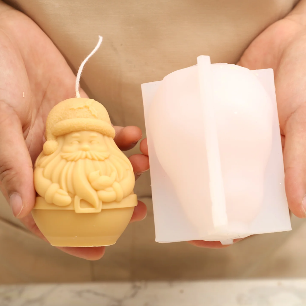 Boowan Nicole: Christmas Chubby Santa Claus Candle Mold