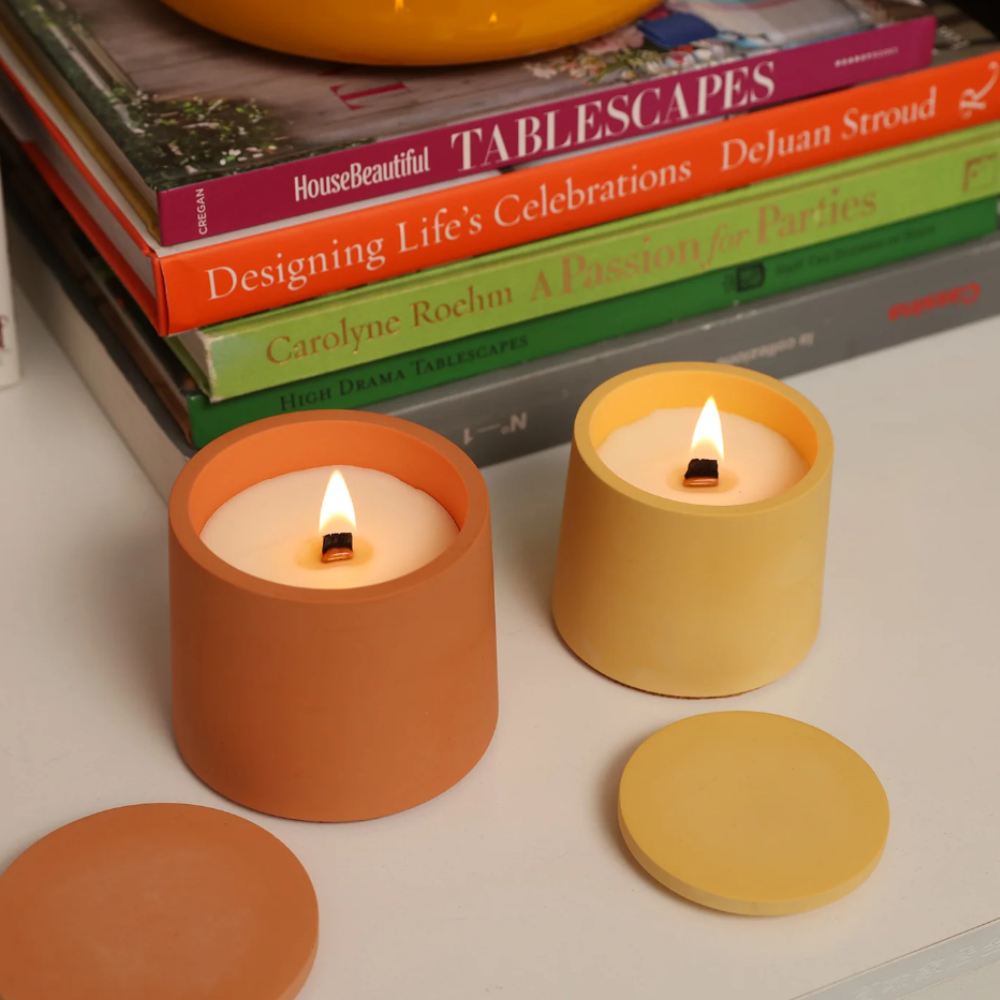 Boowan Nicole: Simple Style Small Candle Jar with Lid Silicone Mold