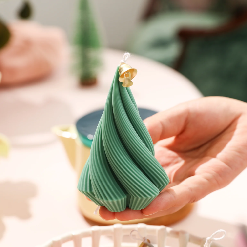 Boowan Nicole: Spiral Christmas Tree Candle Mold