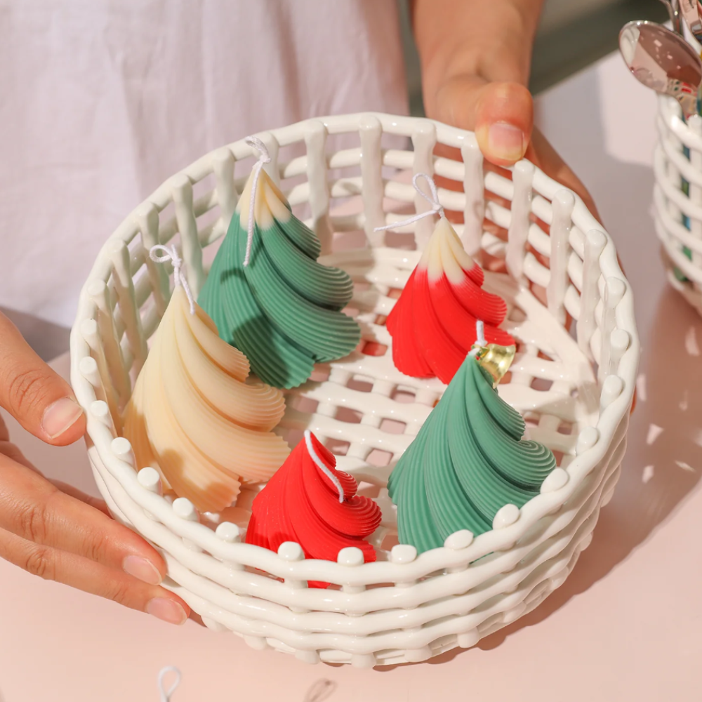 Boowan Nicole: Spiral Christmas Tree Candle Mold