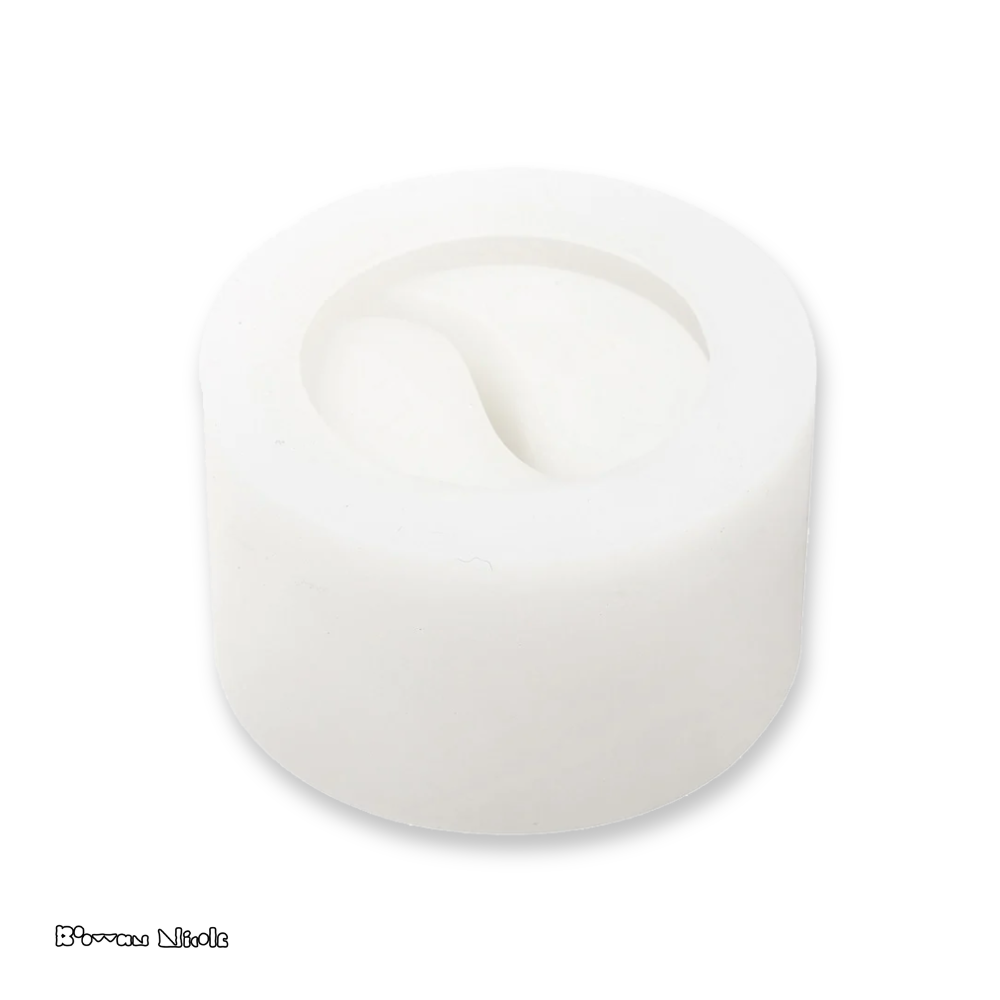 Boowan Nicole: Yin Yang Concrete Candle Jar Silicone Mold