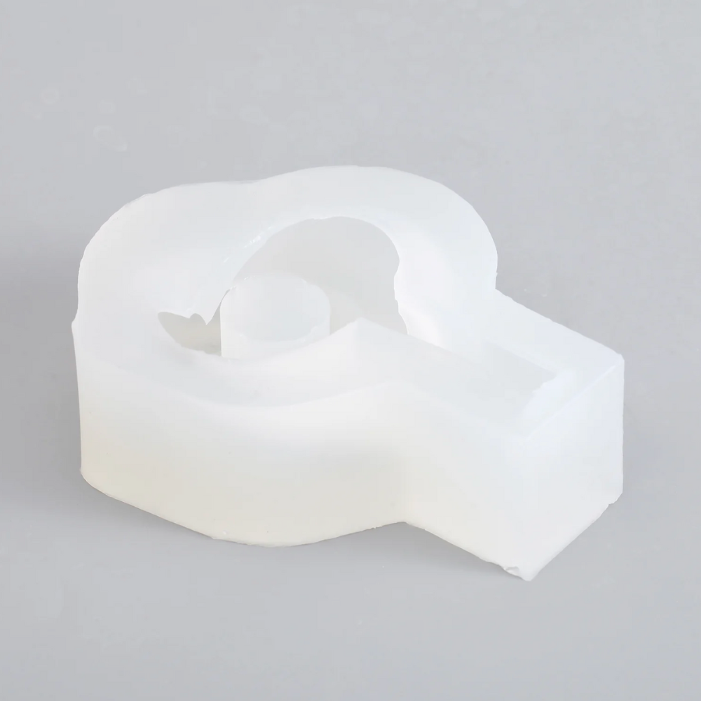 Boowan Nicole: Knot Shape Taper Candle Holder Silicone Mould