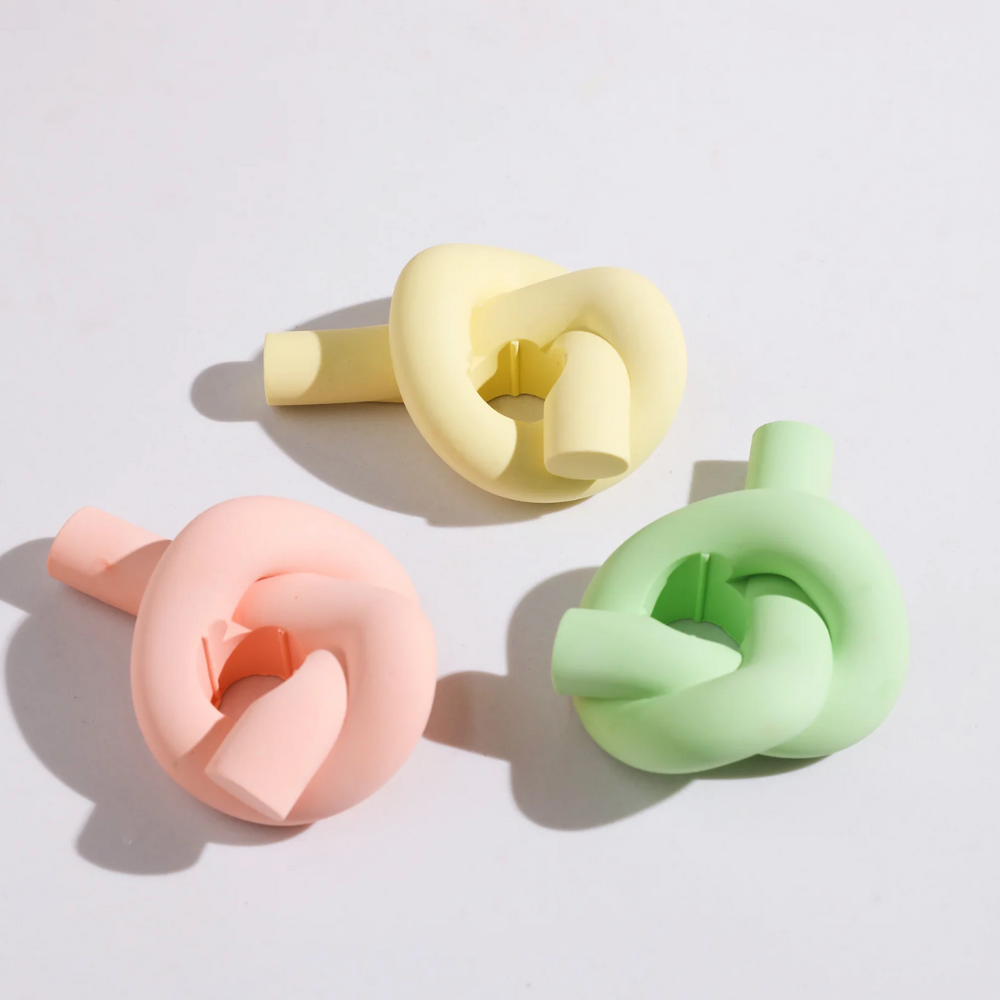 Boowan Nicole: Knot Shape Taper Candle Holder Silicone Mould