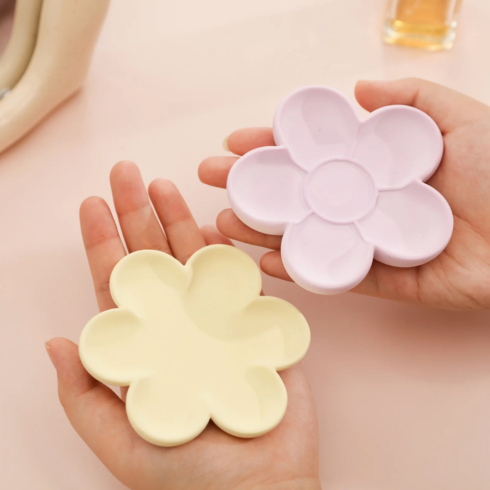 Kishkreations X Boowan Nicole:  Gentle Flora Blossom Rimmed Tray Silicone Mold