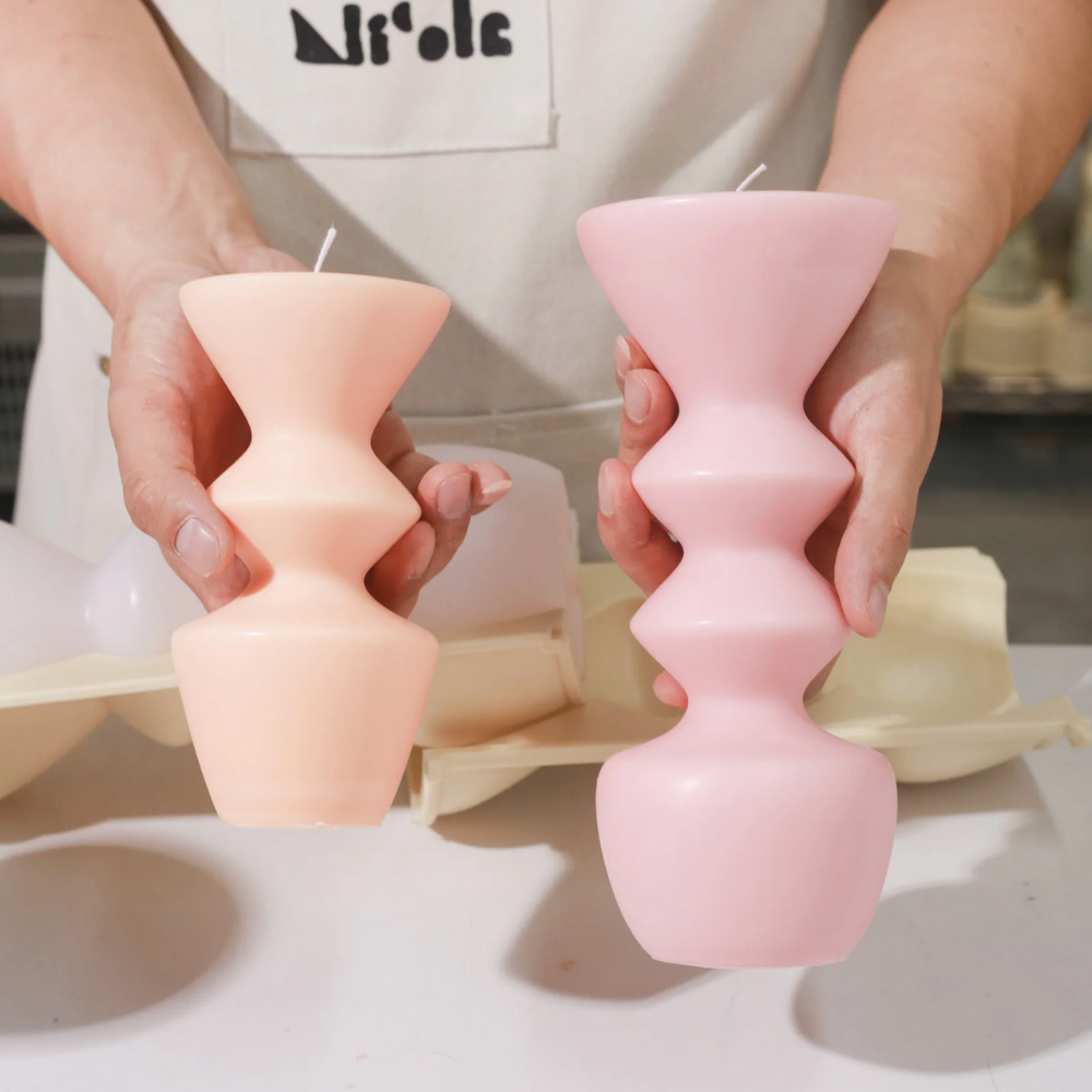 Boowan Nicole: Geometric Hourglass Pillar Candle Silicone Mold