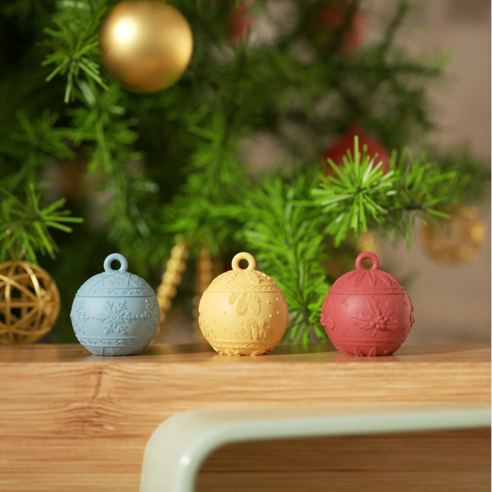 Boowan Nicole: 3oz Christmas Charm Bauble Light Candle Jar Silicone Mould