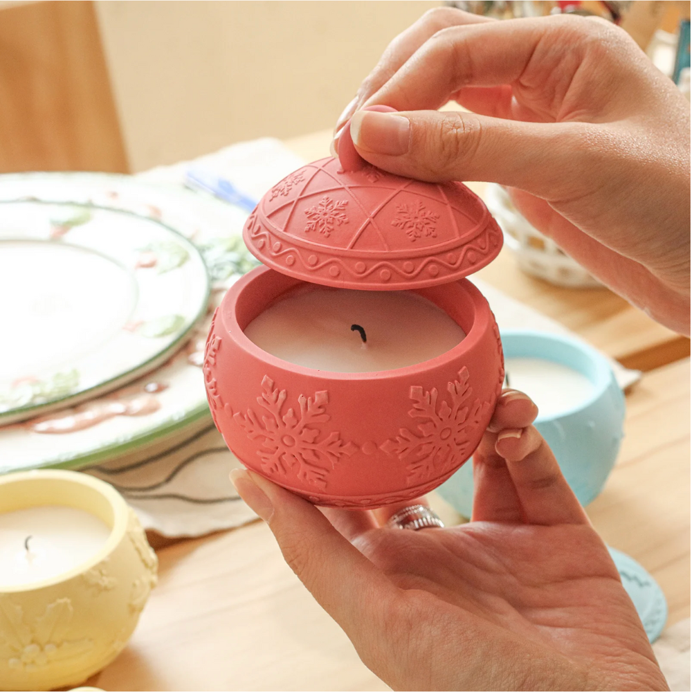 Boowan Nicole: 3oz Christmas Charm Bauble Light Candle Jar Silicone Mould