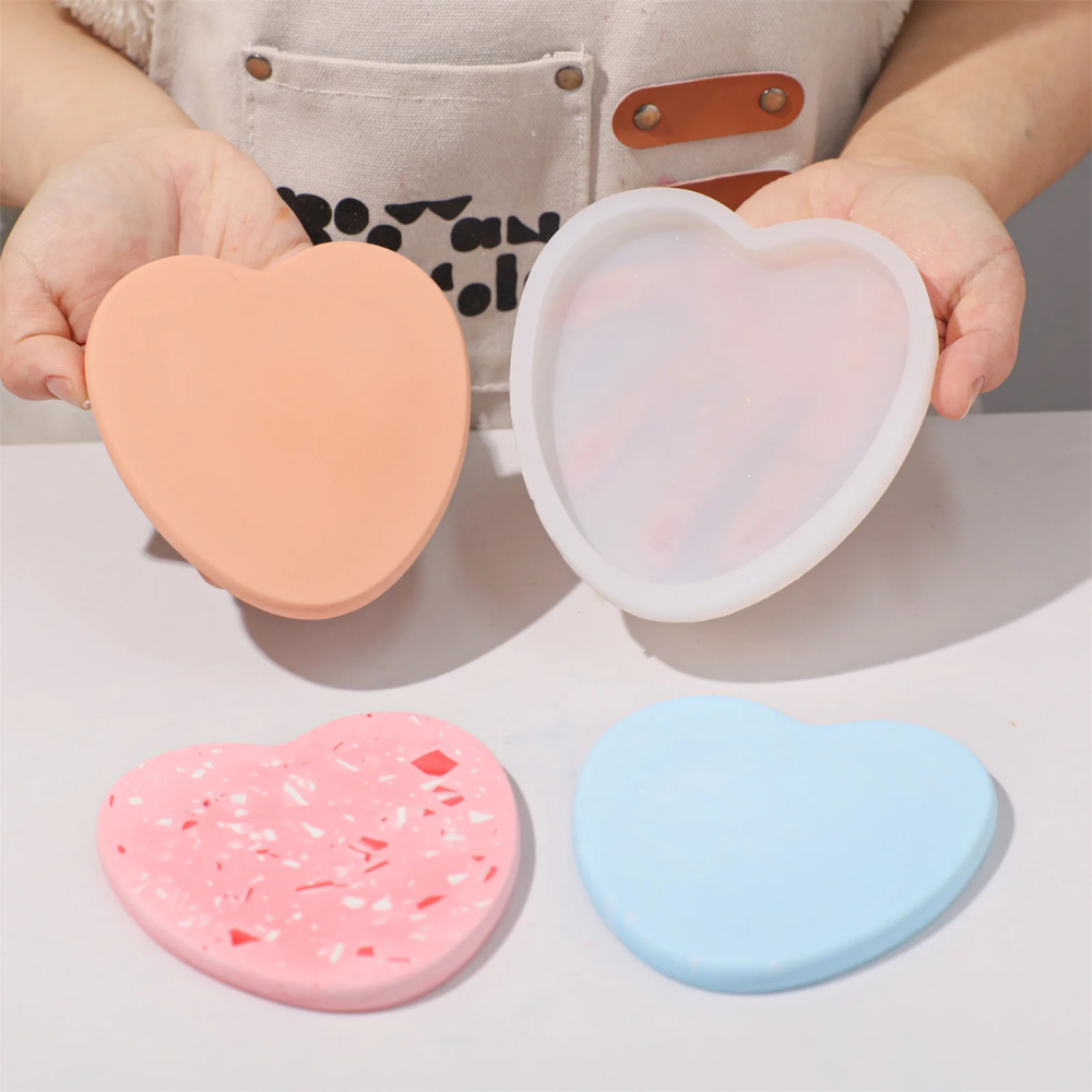 Boowan Nicole: Bubbly Heart Coaster Silicone Mold