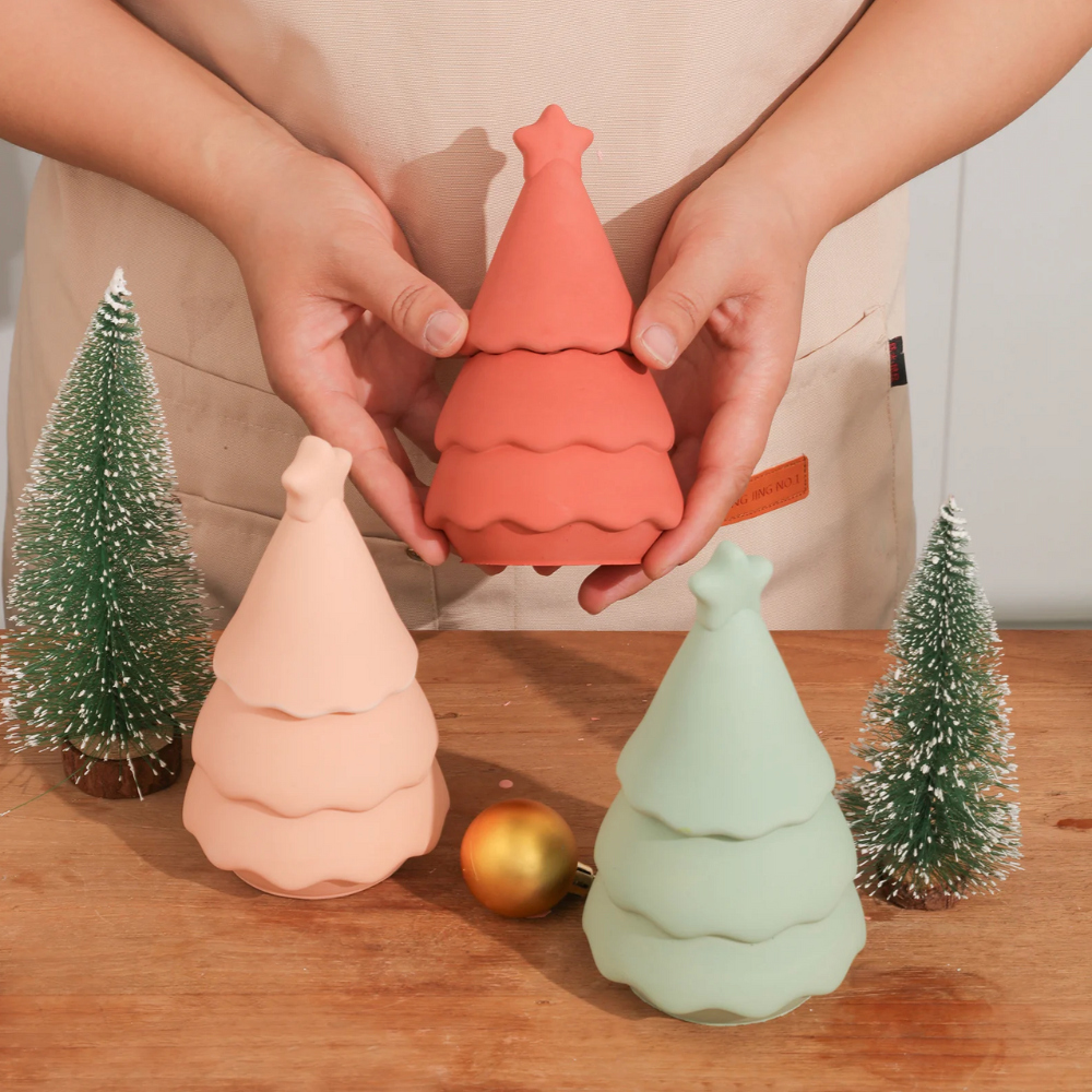 Boowan Nicole:   Starlit Christmas Tree Candle Jar Mold