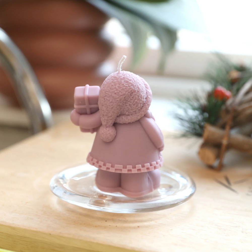 Boowan Nicole: Gift-Giving Santa Claus Candle Mold