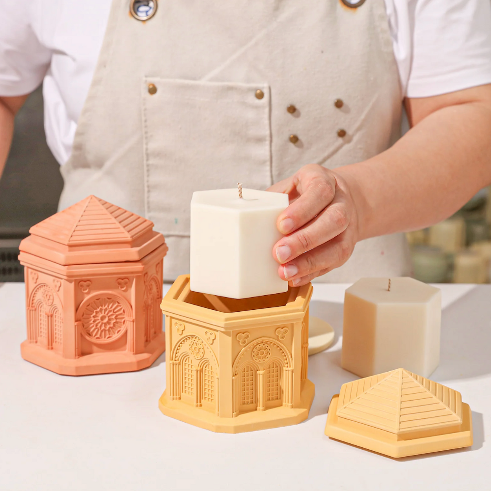 Boowan Nicole: Elegant Gothic Architecture Candle Jar Silicone Mould