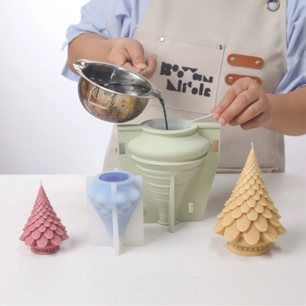 Boowan Nicole: Pinecone Christmas Tree Candle Silicone Mold