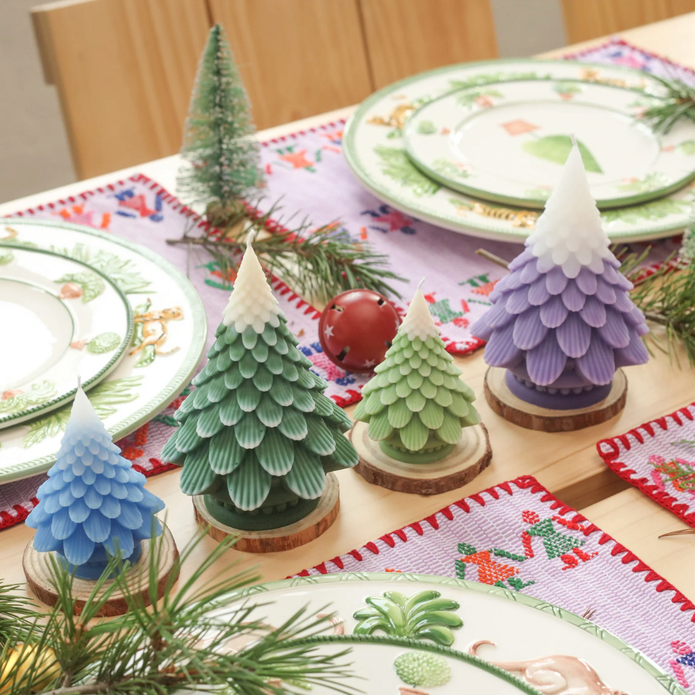 Boowan Nicole: Pinecone Christmas Tree Candle Silicone Mold