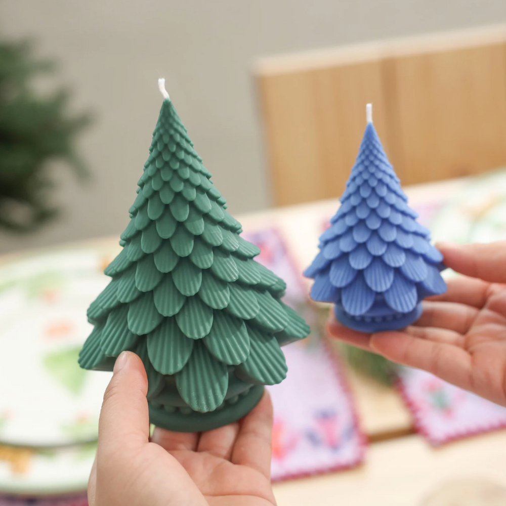 Boowan Nicole: Pinecone Christmas Tree Candle Silicone Mold