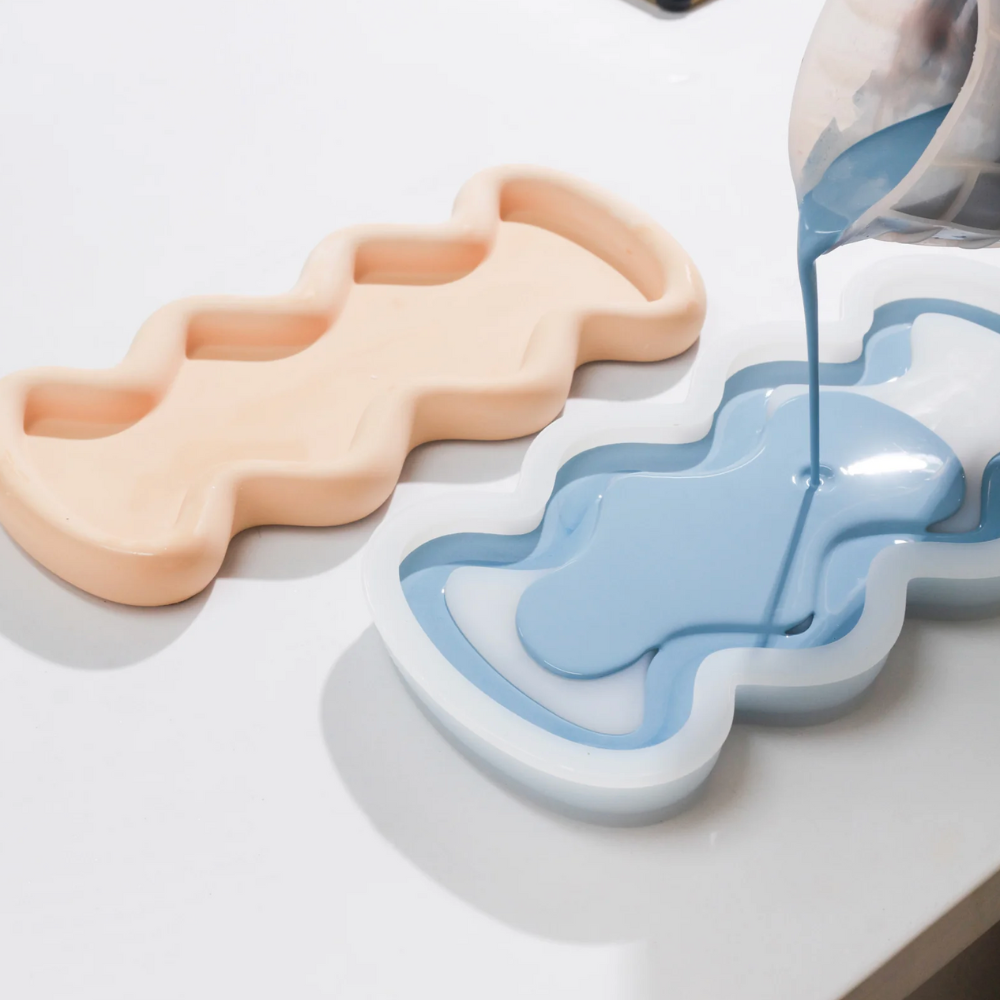 Boowan Nicole: Aqua Ripple Tray Silicone Mold