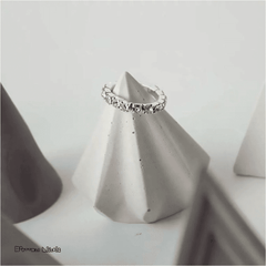 Boowan Nicole: Concrete Ring Holder Silicone Mould - BohriAli.com