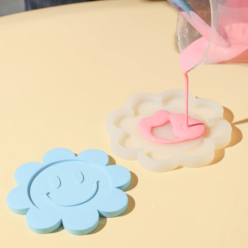 Boowan Nicole: Floral Smile Face Coaster Concrete Silicone Mold
